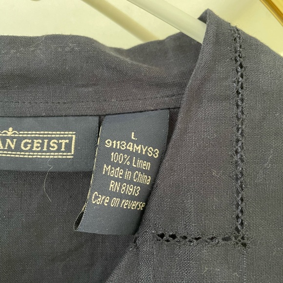 Herman Geist Navy Linen Button Down - Picture 8 of 9